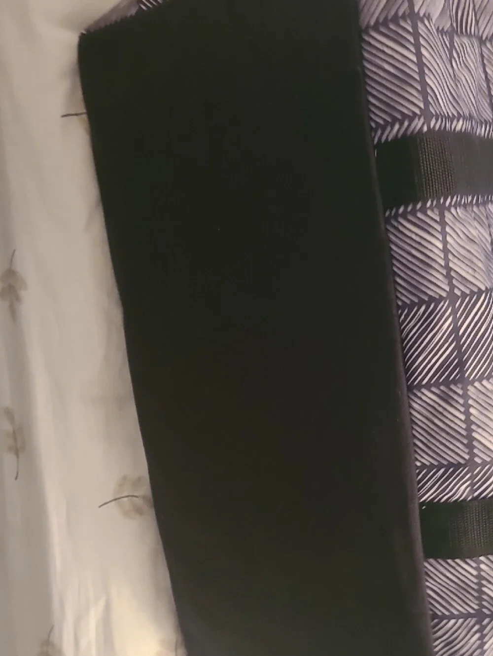 thirty-one Tote with Black & White Striped Trim and Lavender Interior